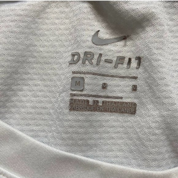 Nike Dri-Fit Workout Running Tank Light Grey/White Size Medium - Picture 6 of 6